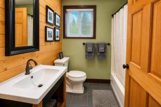 Pine Acres by NW Comfy Cabins - 1