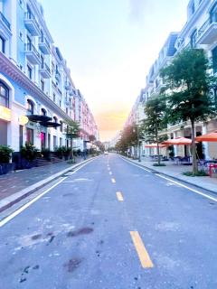 Anna Belle - Henry Hotel Đồi Rồng chuỗi HPT Home Hải Phòng - 8