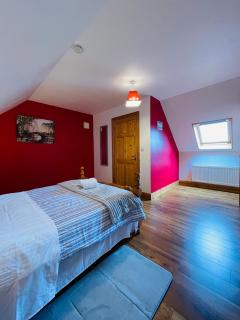 Deluxe Queen Room with En Suite Bathroom - 8