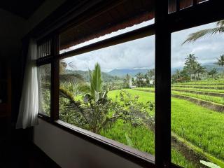 Lesong Hotel and Restaurant - 1
