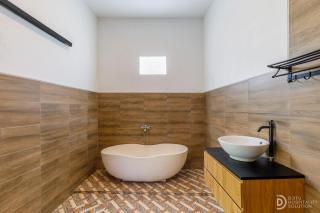 Loka Subha Guest House - 1