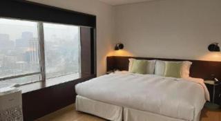 Beijing New World Center Tongpai Hotel - 8