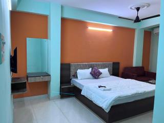 Hotel O Grand - 9