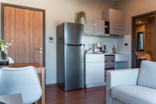 Apartment with Partial Sea View - 9
