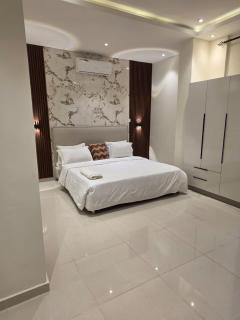 Calm & Cosy Studio - 5