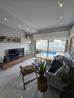 Luxury Modern Villa with pool - 8