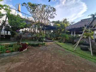 Kraras Munduk Guest House & DonBiyu Rendezvous Restaurant - 7