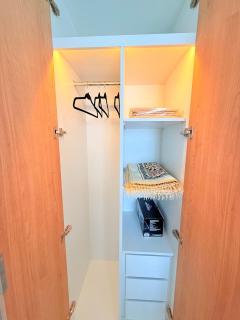 Andalos, Luxury 2BR Apartment in Al Reem Island, Radiant Bay - 3