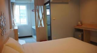 Hotel Le Lerts Living - 1