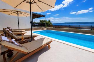 Elegant Holiday House 3D by the Sea with pool and included breakfast - 0