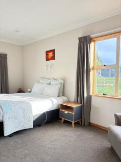 Cheerful country home with 3-bedrooms, 2-bathrooms - 8