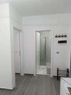 Letas Apartment Golem - 6