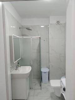 Letas Apartment Golem - 4