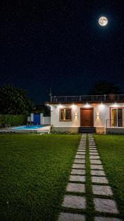 Shiv kashi farm luxury 3bhk with big pool - 2