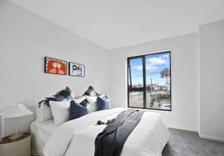 Elegant 4BR Home & Weekly & Monthly Deals Near SH20 - 9