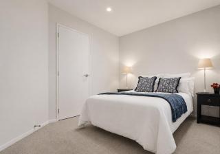 Elegant 4BR Home & Weekly & Monthly Deals Near SH20 - 2