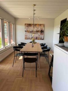 Luxury family house with large garden - 2