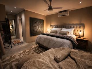 The Hive Collection Private Safari Villa - 1