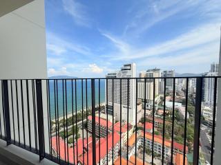 Gold Coast Apartment Luxury - 4