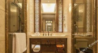 Dockside Boutique Hotel - 1