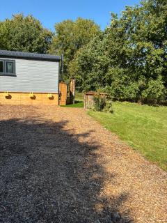 Pleasant Shepherd Hut - 4