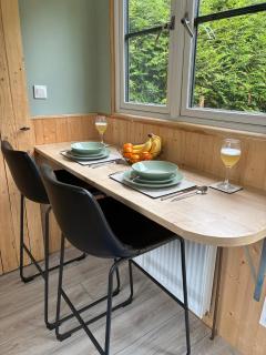 Kingfisher Shepherd's Hut - 1