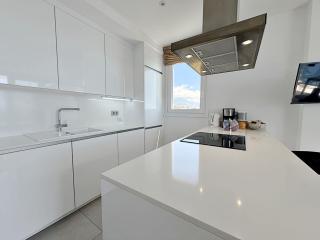 AP354 - Bayview Hills - 9
