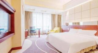 CP Peninsula Hotel - 6