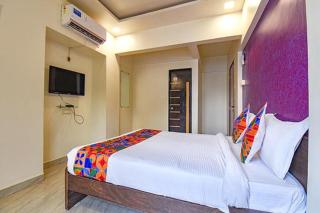 FabHotel Living Spaces - 2