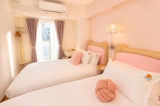Landmark Sunshine Hotel - 1