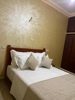 Comfortable Luxury House - 3