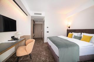 Montello Hotel - 1