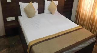 Hotel Grand Gayathri - 8