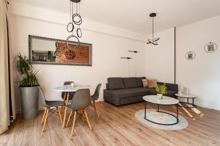 Łagiewniki Superior Apartment by BookingHost - 1