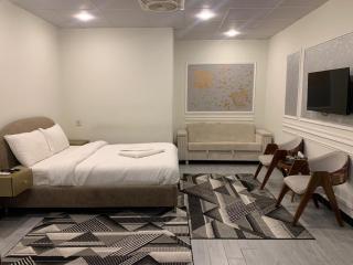 Luxvill Hotel - 9