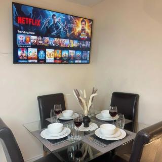 3 Bed City Stay - Easy Walk to Cardiff Central - 8