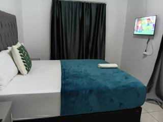 Starlink Guest House - 0