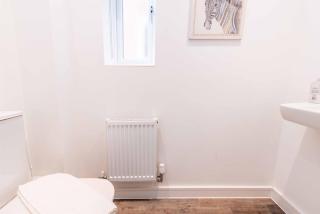 Saxelbye House - Cosy 3 Bed Home near City Centre - 2