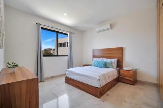 Stunning & Beautiful House with Private Pool - 1