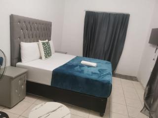 Starlink Guest House - 2