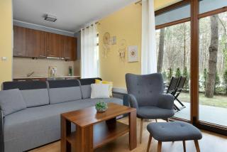 Nadmorski Apartament z Dostępem do Sauny w Jastrzębiej Górze by Noclegi Renters - 0