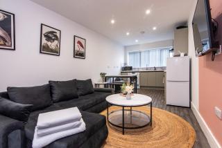 Chapel Street Apartments - Great Transport & Local Amenities - 8