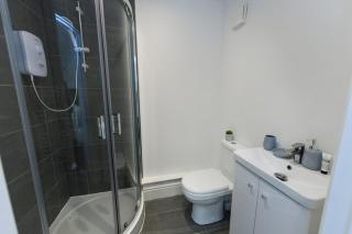 Stylish Flat Near Nature & Town Centre with Parking - 6
