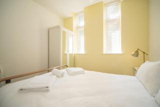 Marlborough Hall Apartment - Quiet - 4
