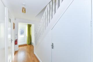 Morgan House- 4 Bed House, Near Nottingham Trent Uni - 6
