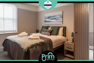 Comfortable 5-Bedroom House in Cheltenham - 0