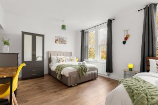 Stylish & Spacious Home in the Heart of Leeds - 7