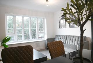 3-Bed in Desirable Mapperley Park Near City Centre - 9