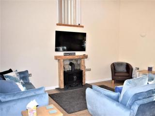 Beautiful Barn Conversion with Games Room - 8