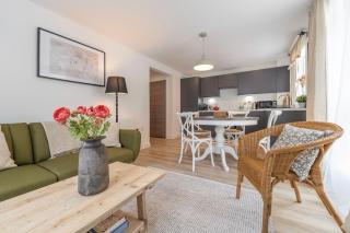 Tranquil Cotswolds Retreat- Stylish 1 Bed - 0